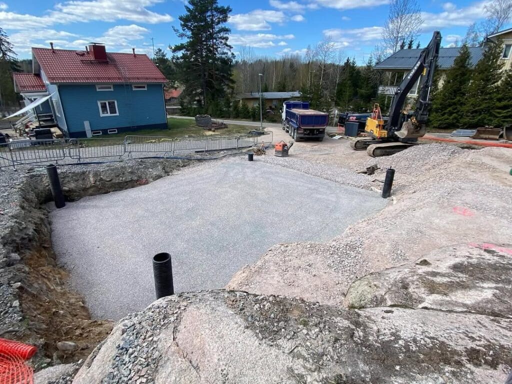 Maanrakennus Inkoo & Maanrakennustyöt Inkoo - Tontin valmistelutyöt ja suojaukset Inkoo - Remontti Ruuskanen Oy
