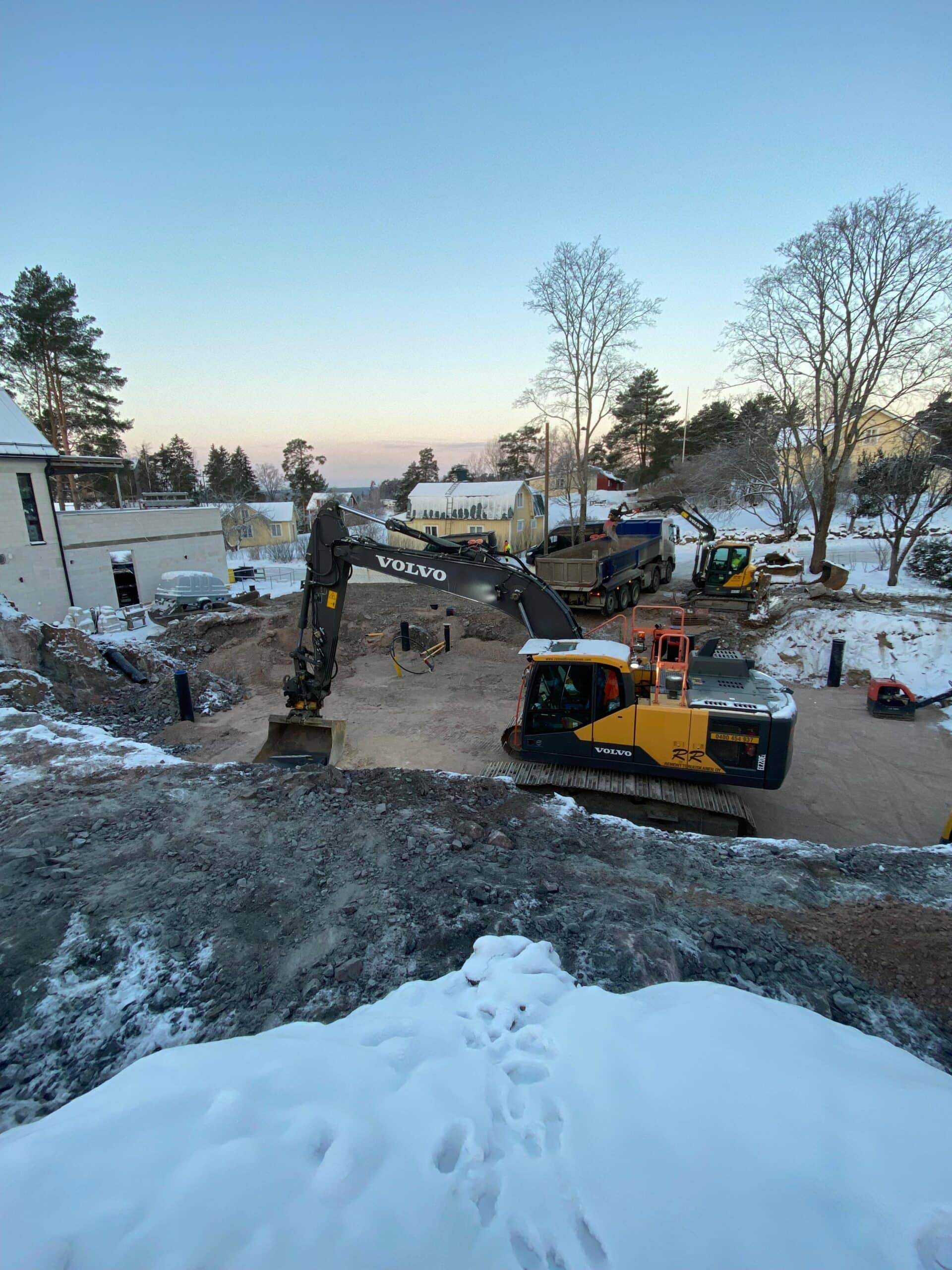 Maanrakennus Uusimaa - Remontti Ruuskanen Oy