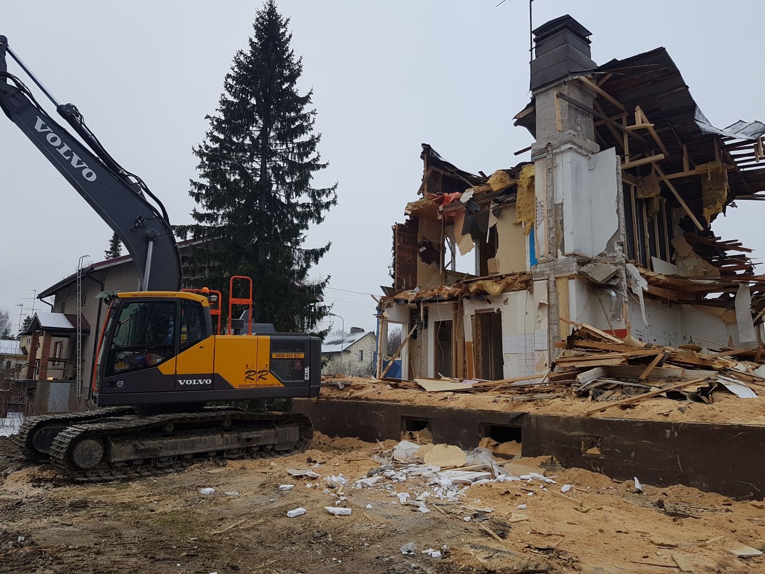 Purkutyöt Kerava - Talon ja Rakennuksen Purkaminen - Remontti Ruuskanen Oy